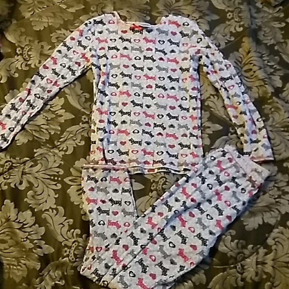 Girls Cuddle Johns pj's
